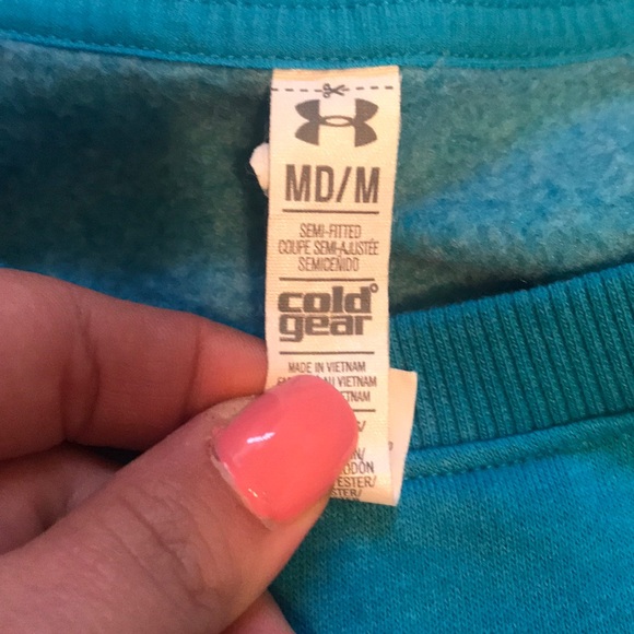 UA Sweatshirt💙 - Picture 3 of 4